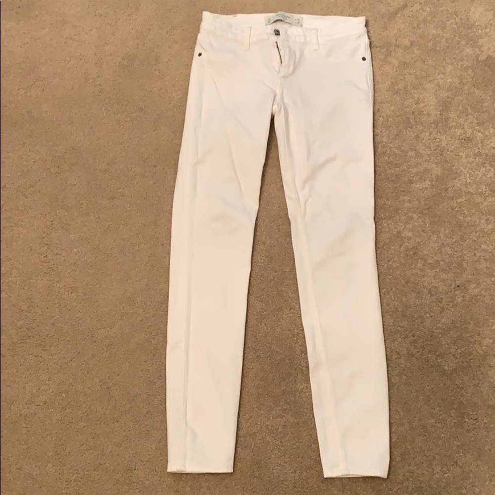 White Abercrombie & Fitch Skinny Jeans